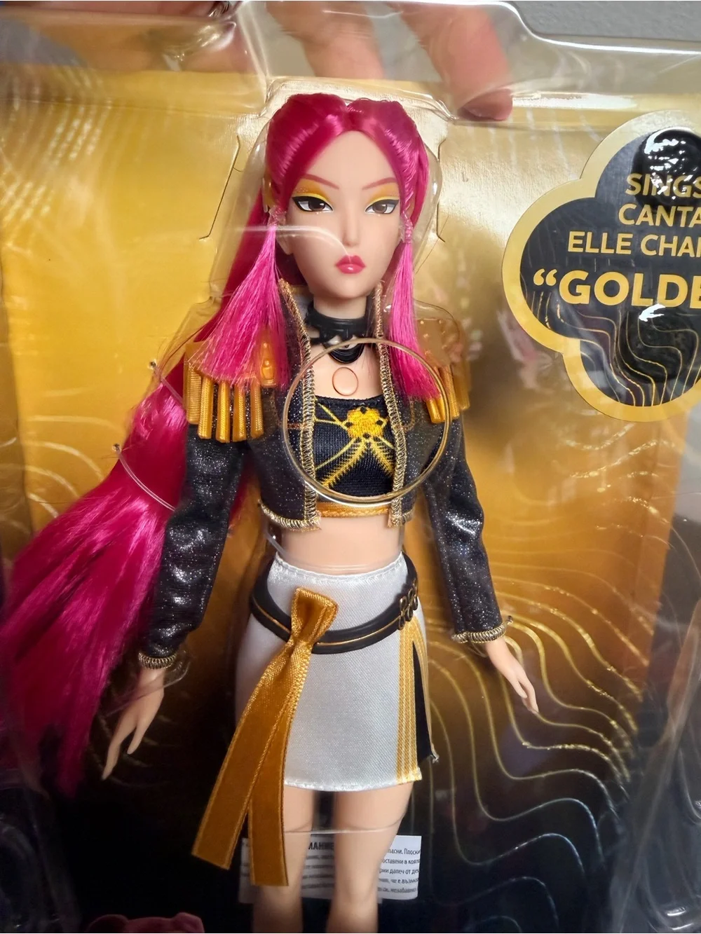 NWT Netflix KPOP Demon Hunters 'Golden' Singing Mira Doll - Pink & Gold